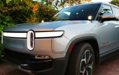 Rivian-Ditch-Lights.jpg
